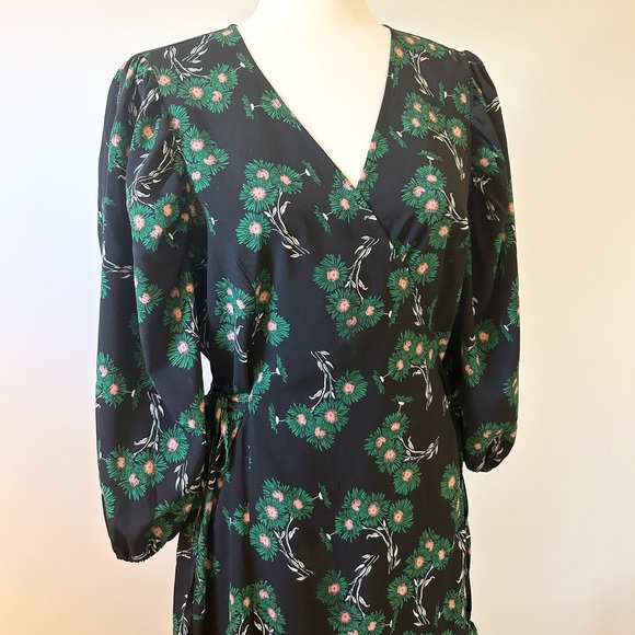 Topshop Daisy Floral Easy-Fit Wrap Dress, Tall - size 8 - Picture 3 of 11